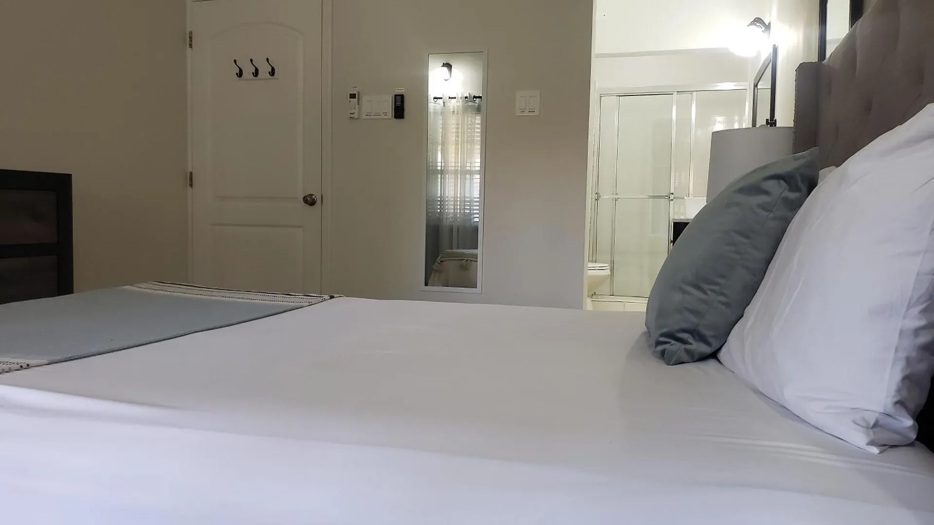 Ivys Luxury Townhouse Apartamento Montego Bay
