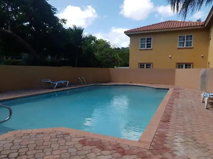 Ivys Luxury Townhouse Apartamento Montego Bay